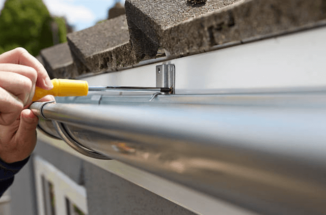 gutter repair bowling green